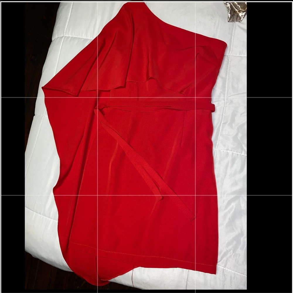 One shoulder red dress
